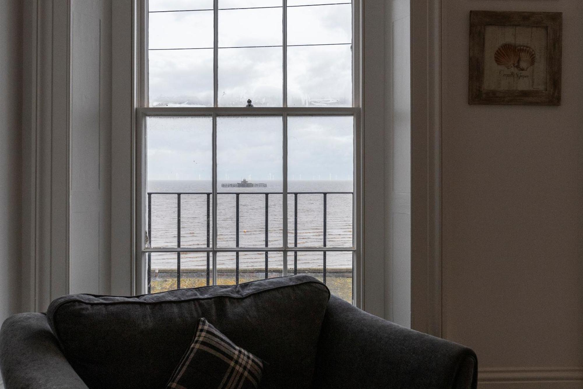 Seaside Serenity: Stylish Sea View Apartments In Herne Bay Bagian luar foto