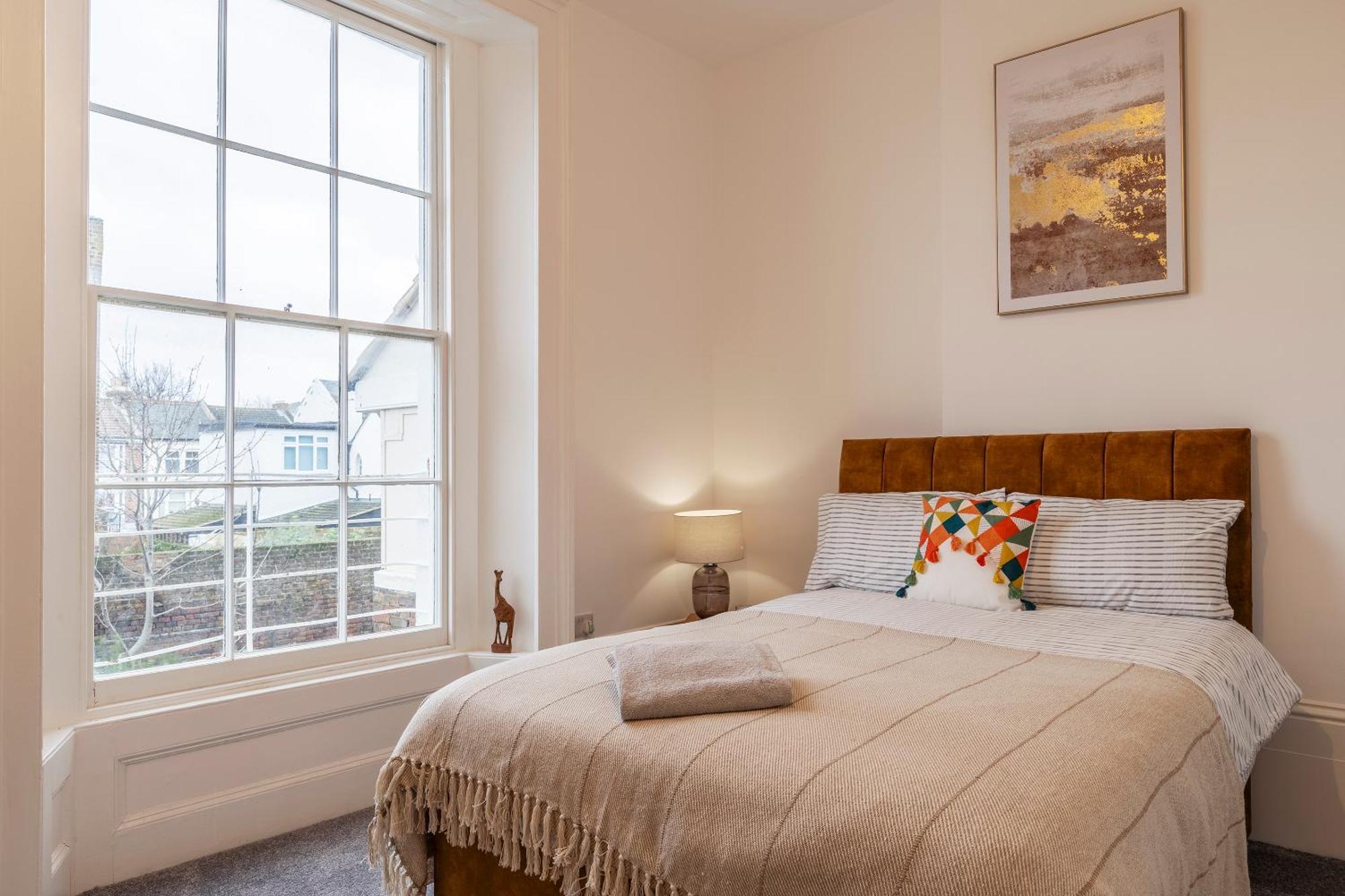 Seaside Serenity: Stylish Sea View Apartments In Herne Bay Bagian luar foto